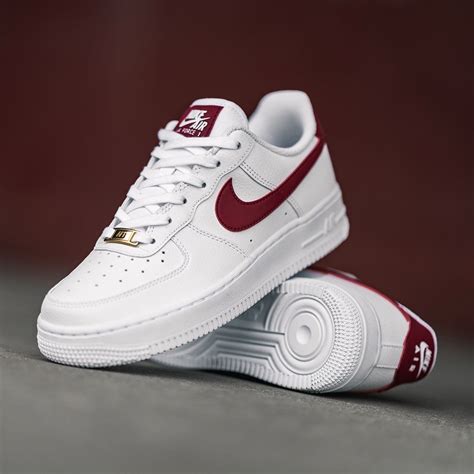 rote nike schuhe air force 1